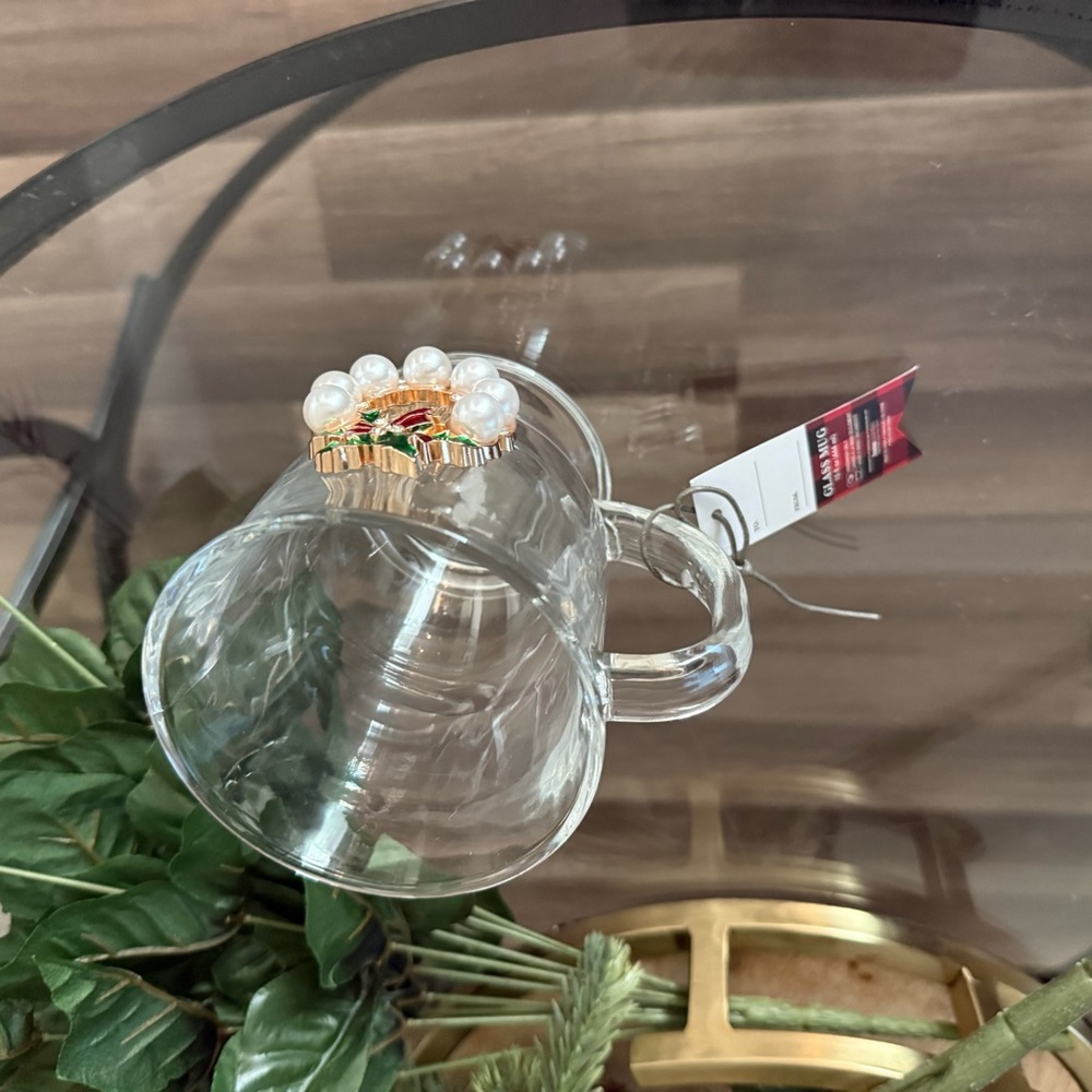 Holiday Wreath Glass Mug - Picture 5 of 11